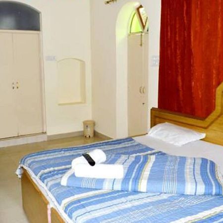 Hotel Bhajgovindam Харидвар Номер фото