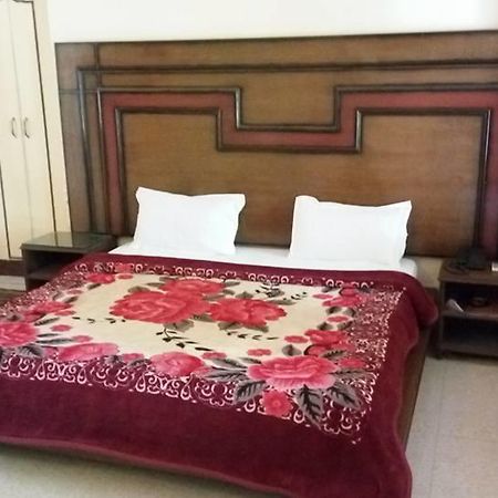 Hotel Bhajgovindam Харидвар Экстерьер фото